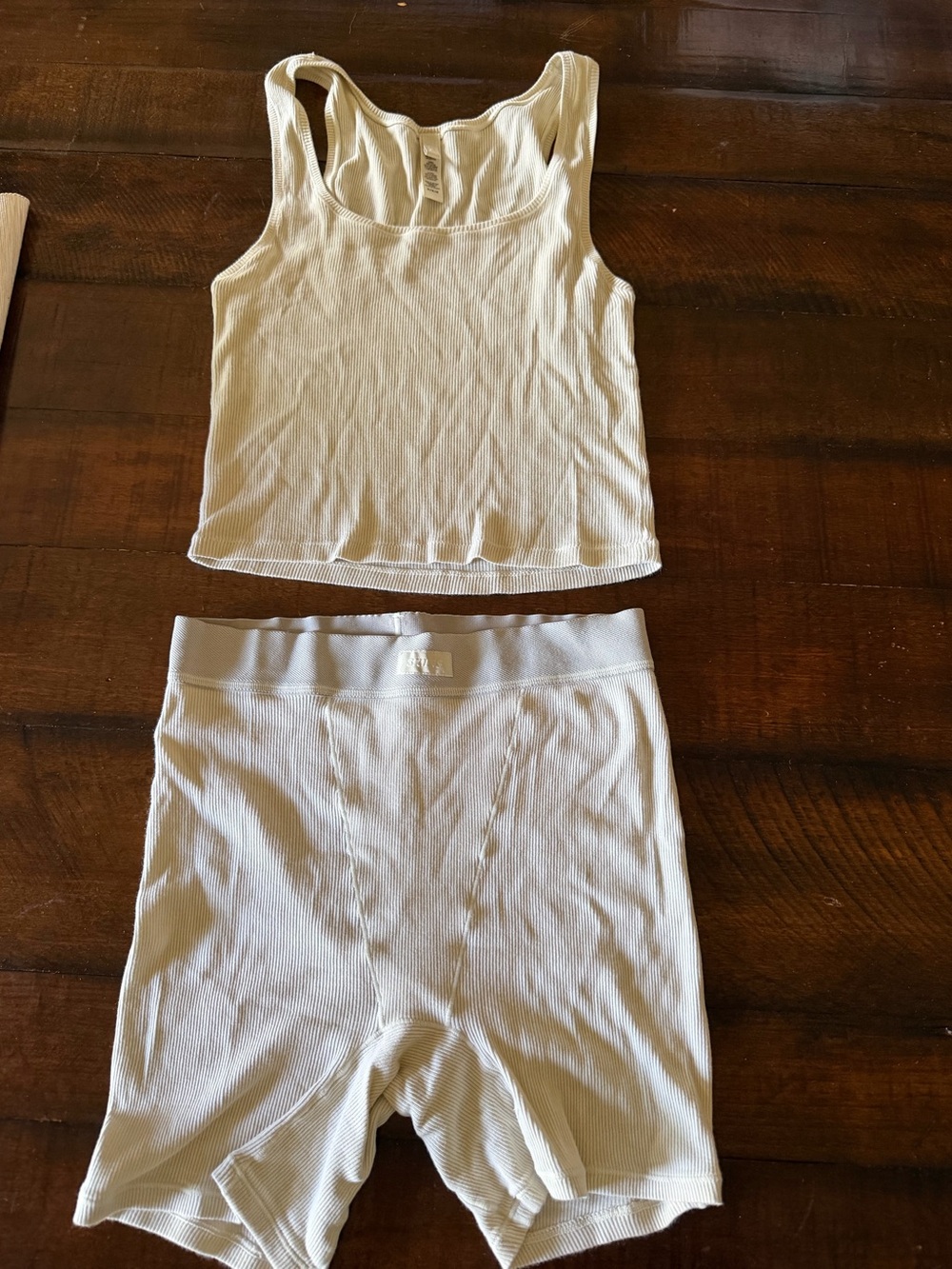 SKIMS Ribbed Tank Top & Bike Shorts Set - Cream